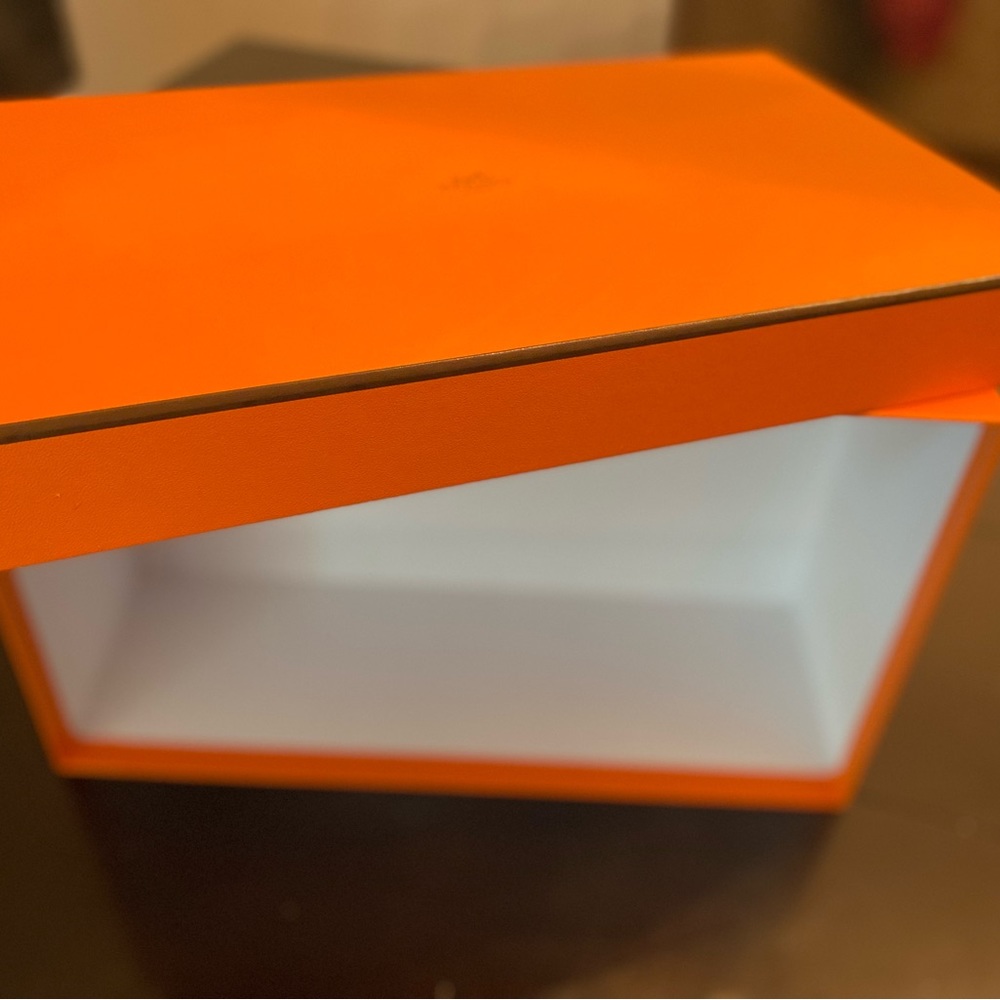 HERMÈS EMPTY BOX WITH PAPER BAG & ACCESSORIES - Picture 5 of 7